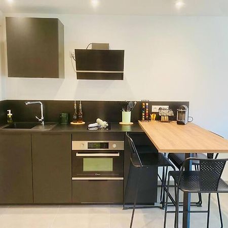 "Royal" Magnifique Appartement Avec Vue Sur Le Cadre Royal سُت المظهر الخارجي الصورة