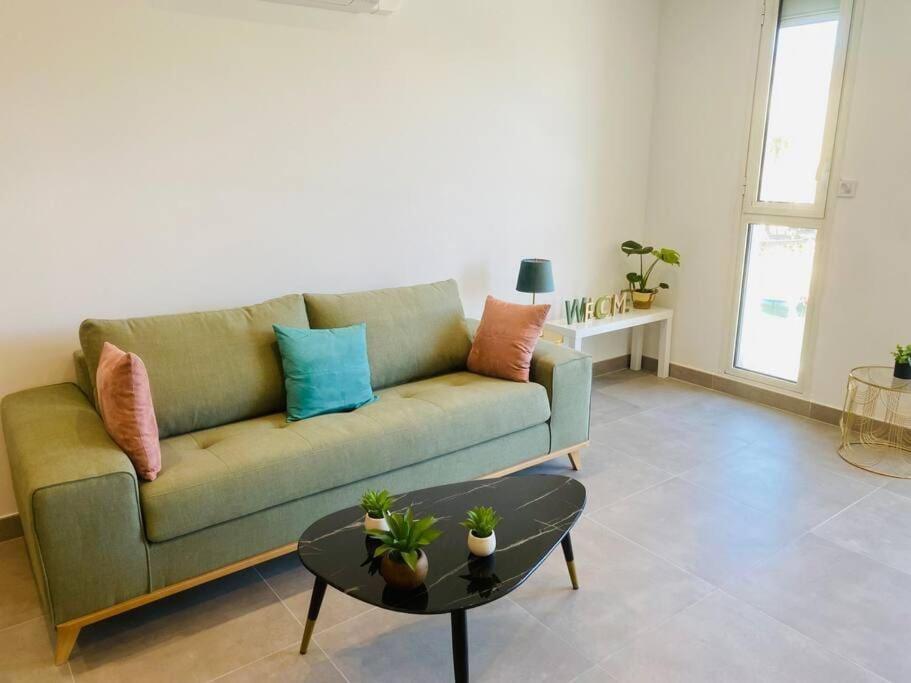 "Royal" Magnifique Appartement Avec Vue Sur Le Cadre Royal سُت المظهر الخارجي الصورة